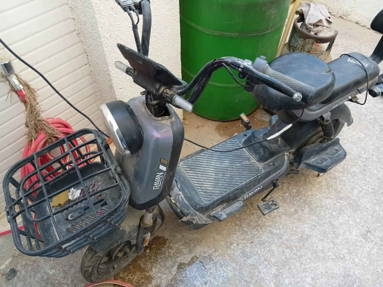 بايسكل شحن سويجه ضايع شغال بس متروك صارله ٥ اشهر للبيع السعر 200 الف
المكان كربلاء حي الصمود
***********
