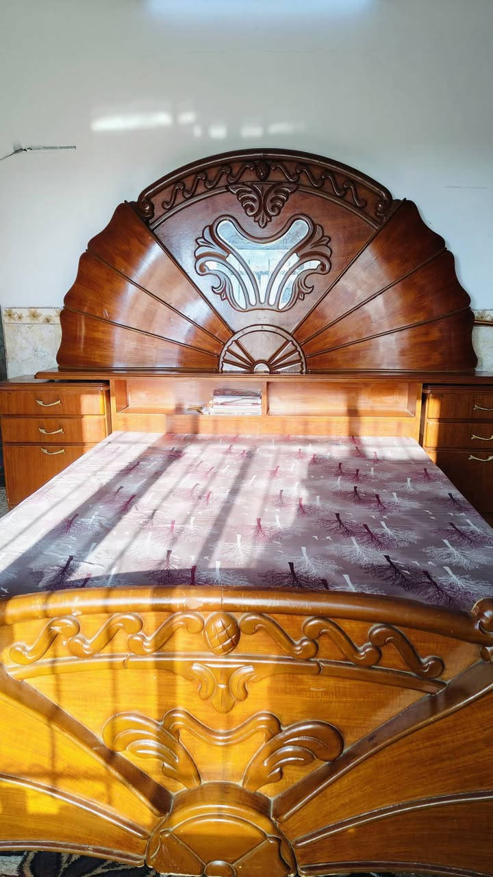 غرفة خشاب للبيع

***********
***********
