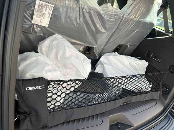 ام سي الفيشن 2025 زيرو رقم بغداد مكان السيارة بصره سعر 660 رقم هاتف ***********
