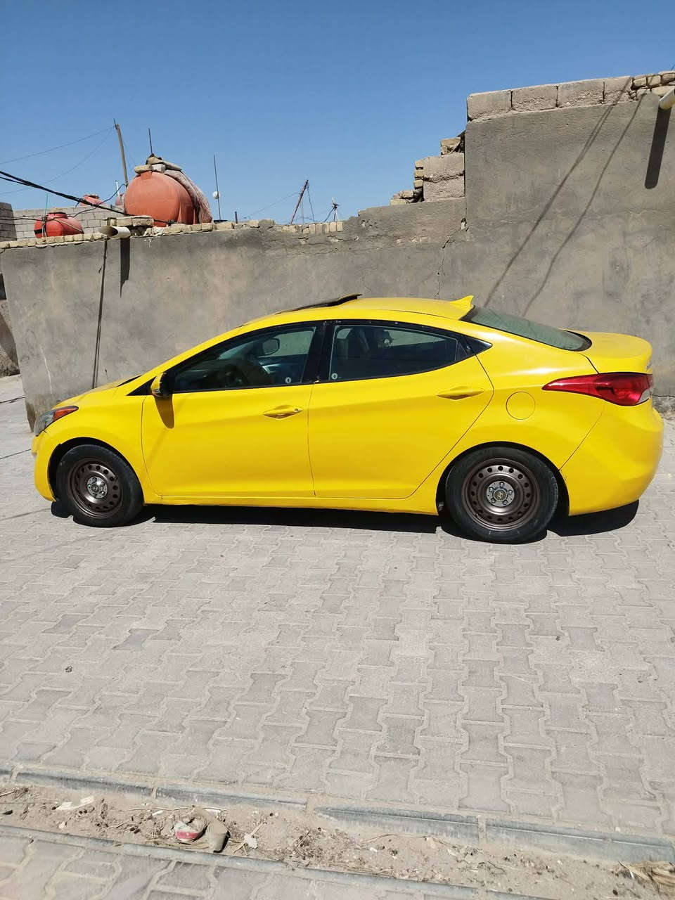 سلام عليكم للبيع الانتره 2013 امريكي مكينه 1800 دوش بدون ظربه ولا تبديل شرط السونار دخول سرقه السياره فول مواصفات عده البصمه مكينه كير تبريد خير من الله حداديه توني مبدله كله رقم بغداد بسمي سنويه ل31 قبل اسبوع مداوره مصفره من كلشي تخم تاير نظيف السياره صبغه جديده و نضيفه وگاعده سعر 95 وبيه مجال بسيط مكاني سماوه مركز ستفسار اكثر اتصال عل رقم
 ‏‪***********‬‏
