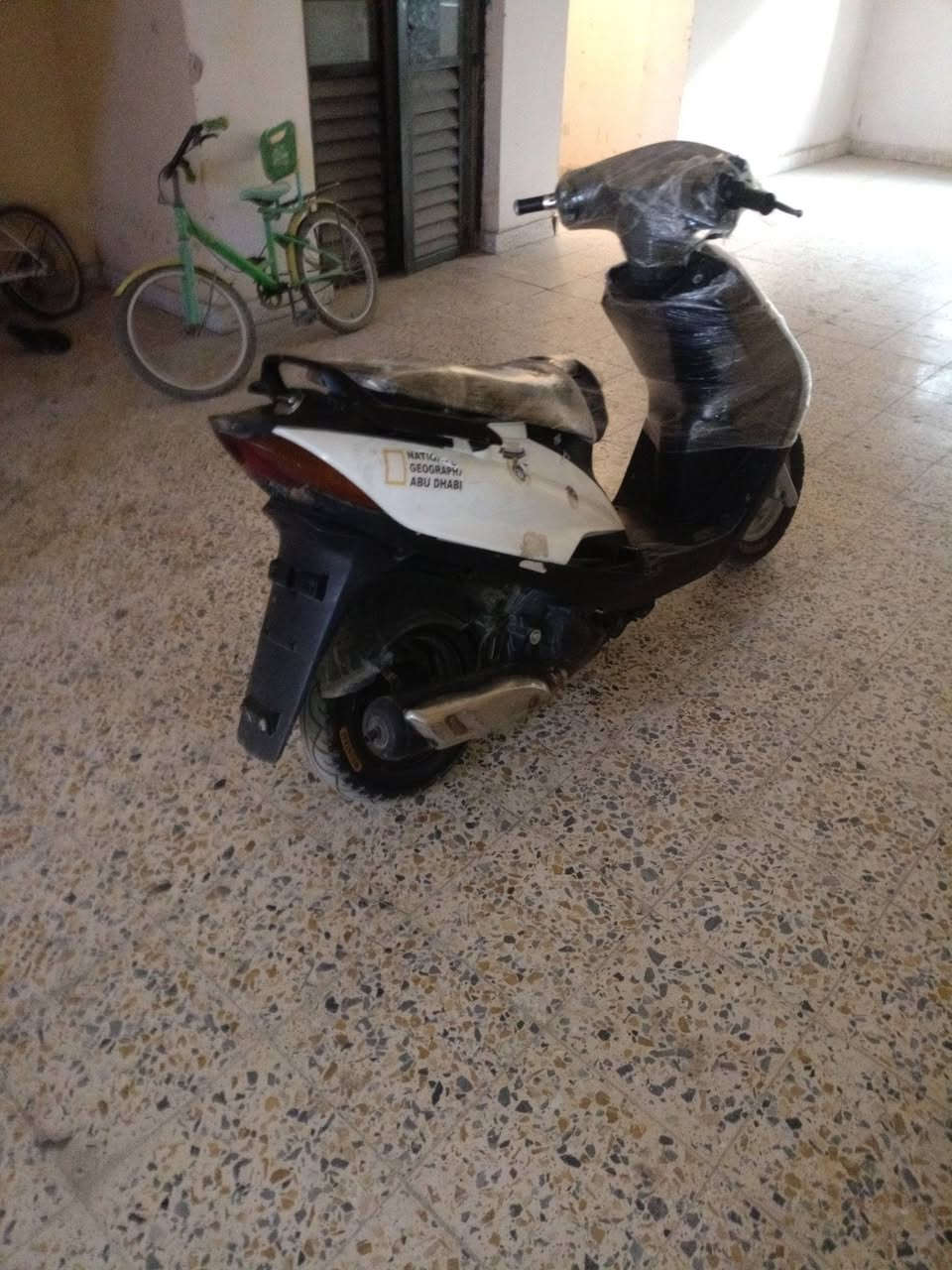 سلام عليكم ماكس ثعلب 140 كلش نضيفة حيل الله شاهد مكينة خرسة بيهة نقوصات بسيطة بس باتري و كلوب امامي رايدهة ب 600وبيهة مجال رقم الهاتف ***********
