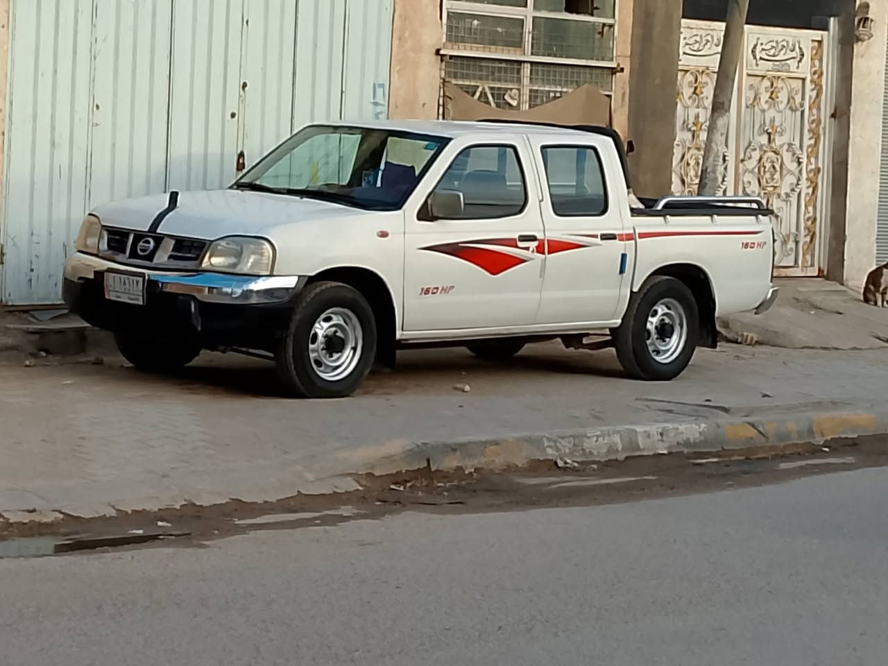 السلام عليكم نيسان مديل 2009 ( مصبوغه عام ) محرك كير شاصي مكفول كهربايات تبريد شغال  حداديه جديده تخم تاير جديد رقم قادسيه بسمي سنويه 28 مكان السيارة كربلا السعر 105 وبيها مجال. اتصل ***********
