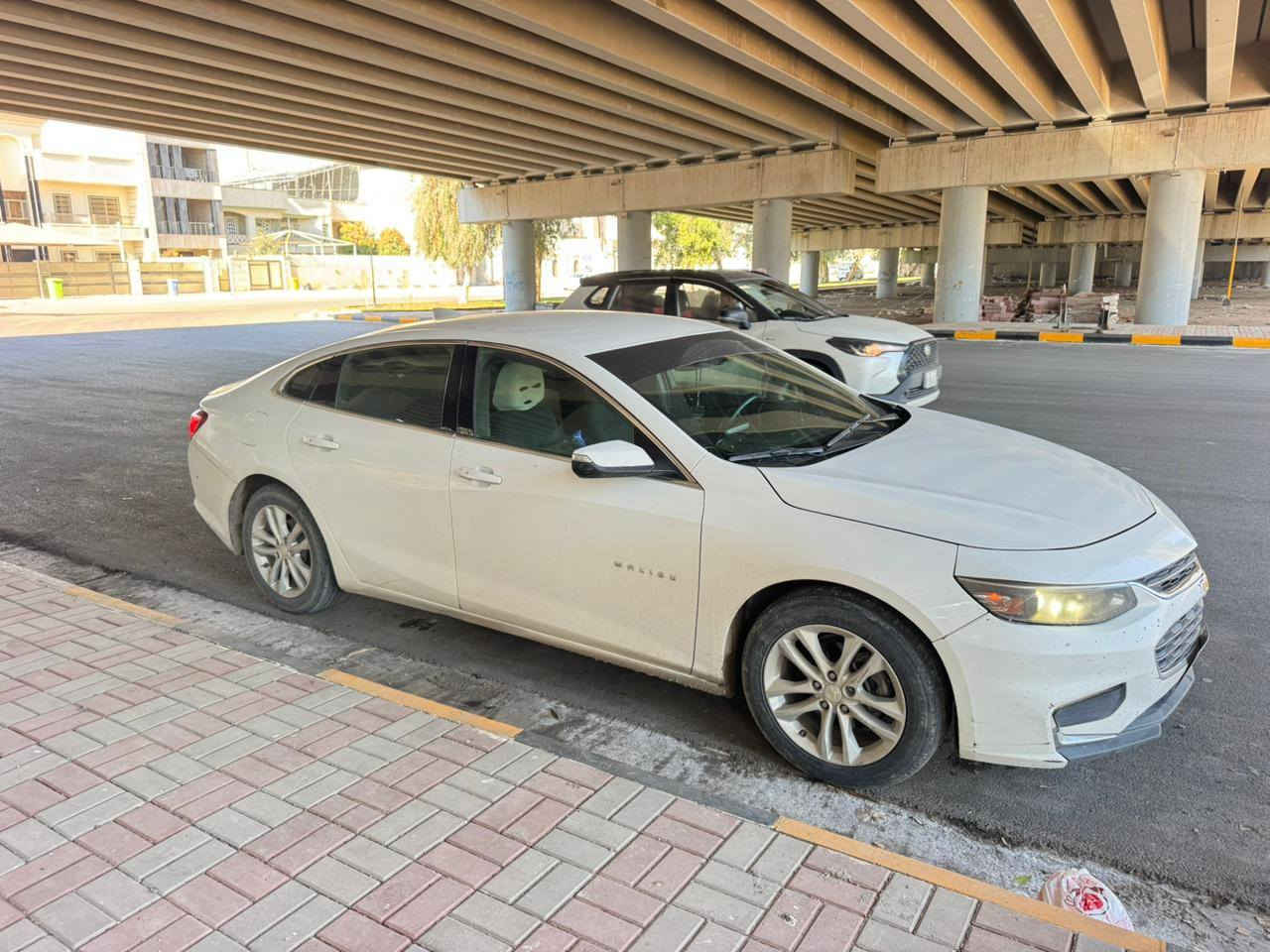 ماليبو 18
سياره كامله قطعتين بيها جاملغ خلفي باب خلفي 
150 تيربو 
تبريد تدفئه 
بصمه بصمه أبواب 4 سعر 115 رقم ***********
