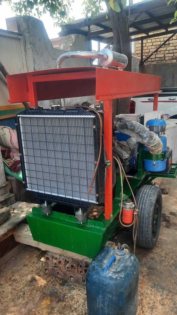 مولد كيا للبيع محرك كيا ٢٧٠١وراس التوليد ٣٠ كيفي ثري فيز  نظيف اخو الجديد لا صرف ولا بخار ولا حماوه وبيه ضمان يوم كامل على الحمل السعر ١٧ ورقه وبيه مجال قليل العنوان ميسان قضاء المجر الكبير للإستفسار ***********  *********** ابو كرار
