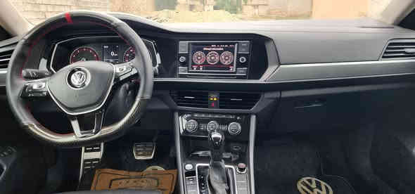 jetta sel 2019
رقم اربیل 
محرک 1.4 turbo
کیر اوتو 8 نمر
وضعيات القيادة إ سبورت نورمال ايكو عادي
م قفل جام مركزي
م رادار خلفي
ه رادار جانبي
مانع تصادم خلفي
ه اوتو ستارت - ستوب
م مثبت سرعة
م نظام ترحيب
م توقف وائد
ه هاندبريك بصمة
م منظلومة زنون بلادي
، ماسحات اوتو للامطار
. شاشه ع انج امس تدعم
كار بلي ابل اند
م تدفئة مري
ه تدفنه- تبريد بيانو منفصل
م اضائة LED اوتو ليلى تهاري
م بك لايت LED
كامرة خلفية
ه سترين حرف D
فول تحكمات ستيرن

*********** 
کلین تایتل
$16,800 بی مجال
