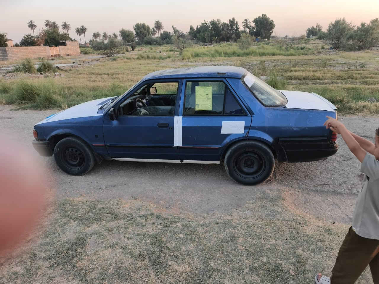 سيارة فورد أمريكي كير محرك بالشرط سنوياً ساقطه سنه ونص شرط التحويل صاحبه بكركوك موديل ٨٩ رقم ألماني سعره ١٢ورقه وبيه مجال ترايك متريد ***********
