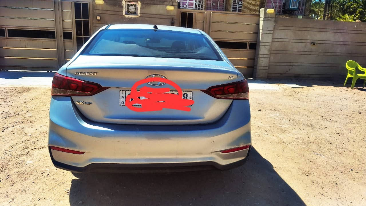 هونداي اكسنت موديل ٢٠ خليجي رقم بغداد بااسمي مكفوله من الصبغ والتبديل والظربه بيه رصاعات بارد بسيطه والدعاميه اماميه صبغته محرك ١٦٠٠ دوش ماشيه ٦٠.  سياره كله ع البلاد.  سعره ١٢٢ للاتصال ***********
