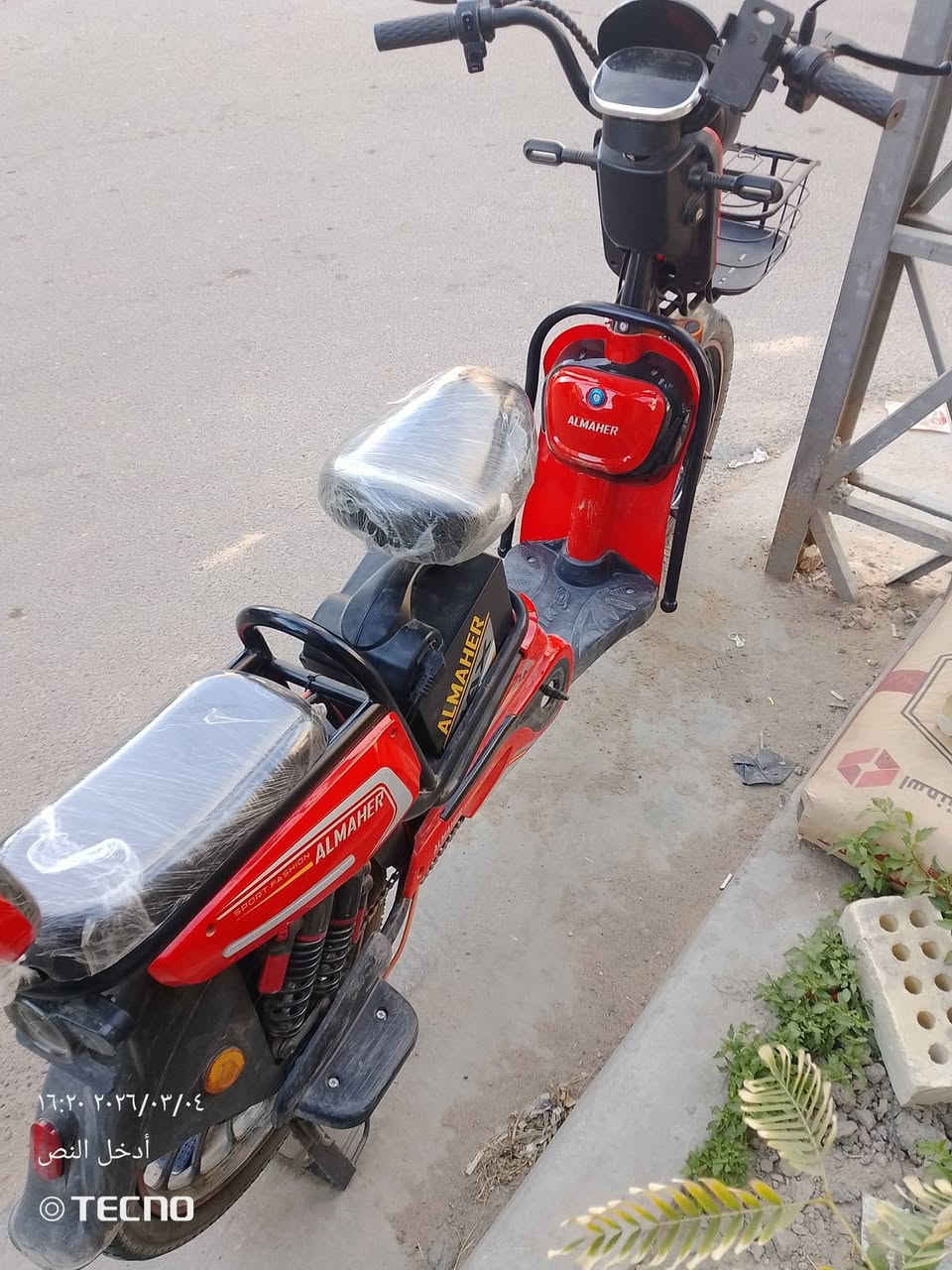 دراجه للبيع. ملفه 1000.بطاريات 5 سرعه الحقيقي 60 حجم 20 سعر 425  ـ،،،، ***********
