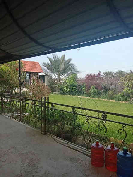 نصف دونم للبيع طابو زراعي  (1250) م٢ الجبهة 17.5 النزال 71 مساحة البناء (215) م٢ يحتوي على گراج يتسع 4سيارات استقبال كبير وهول و2 غرف نوم كبيرة ومطبخ وحولي وحمام مع حدائق مرتبة وخط أسألة مع 3أبيار ماء حلو مع تكيف مركزي جاهز وكاوتنر وتخم ومستلزمات بيت بسيطة من ضمن البيت بيت كامل ونظيف.
العنوان :هور رجب الفرع المقابل بانزين خانة أضواء بغداد
يبعد عن الشارع الرئيسي لهور رجب 100متر
للتوضيح تحويل حصة سند 25 على طابو المحموديه 

السعر:250 قبل للتفاوض 

للاستفار والتواصل على الرقم التالي 
***********
فقط واتساب
