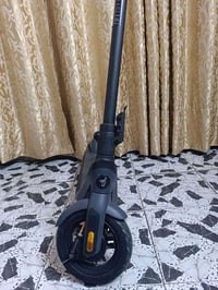 سكوتر شحن للبيع للاستفسار 07881676562