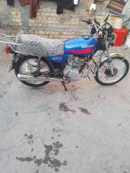 دراجه البيع نظيفه وحلوه خمسه كير سلف هندر ماناقصهه اي شي 2022 مكانهه بغداد جسر ديالئ جديد نتصال عله رقم وساب ***********
