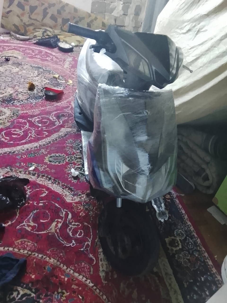 موطور شحن للبيع نوع (سكنس)
(بطاريات عل فحص يقرن 10ونص خير من الله + الهورن والضوء شغالات كلشي مابيه ماتحط عليه لو ربع)
السعر 275الف وبي مجال وتدلل اتصل وانداريك.
رقمي موجود واتساب عنواني شهداء جامع تقوه 
 ***********
