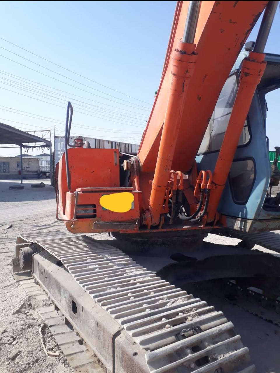 حفارة ثري موديل 1994
للبيع للإستفسار 
***********
