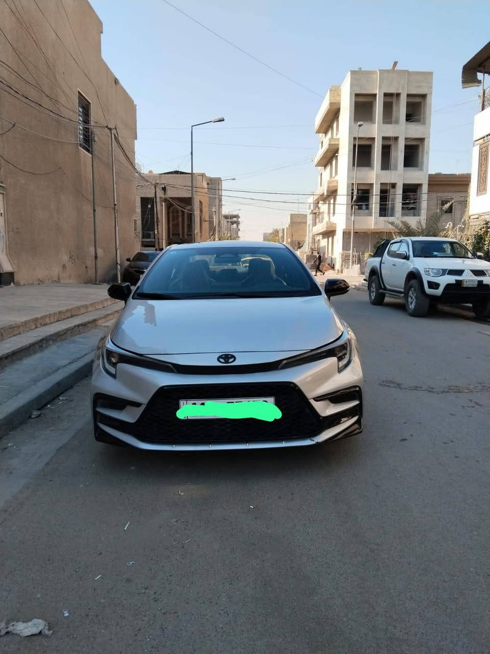 السلام عليكم مرخص مدير الاكروب
كورلا 2023 SE  
موصفات /
(فول •• الفول / SE )
بصمه  
نظام ترحيب 
 1. ماشيه /16 آلاف 
 ماشي امريكا 
2.رادار امامي
3.رادار خلفي
4.رادار جانبي
5.تحديد مسار
6.سايد بريك بصمه
7.تبريد بيانو
8.ثلاث وضعيات قياده
9.تحديد مسار 
10.نقاط عمياء
11.كامره دواره
12.اوتو هولد
13.صندوق ذكي
14.فول تحكم ستيرن 
15.سياقه ذاتيه
16.فتحه سقف /بانورما 
17.تدفئه كشنات 
18.لد نهاري ليلي 
19.لد دشبول 
20.لد ابواب امامي خلفي
21.اشاير بالمري
22. مخرج يو اس بي
23.شحن لاسنكي
24. حساسات امامي 
25.حساسات خلفي  
26.البجم كبس 
27. المحرك 1800 + هايبرد 
    (( ملاحظات ))
السياره وارد امريكي بيها جنطه مبدله وجلمغين صبغ  وبارد  
السياره رقمها بغداد انكليزي هزه جديده
السعر 145 وبيها مجال 
العنوان بغداد الغدير 
***********
***********
