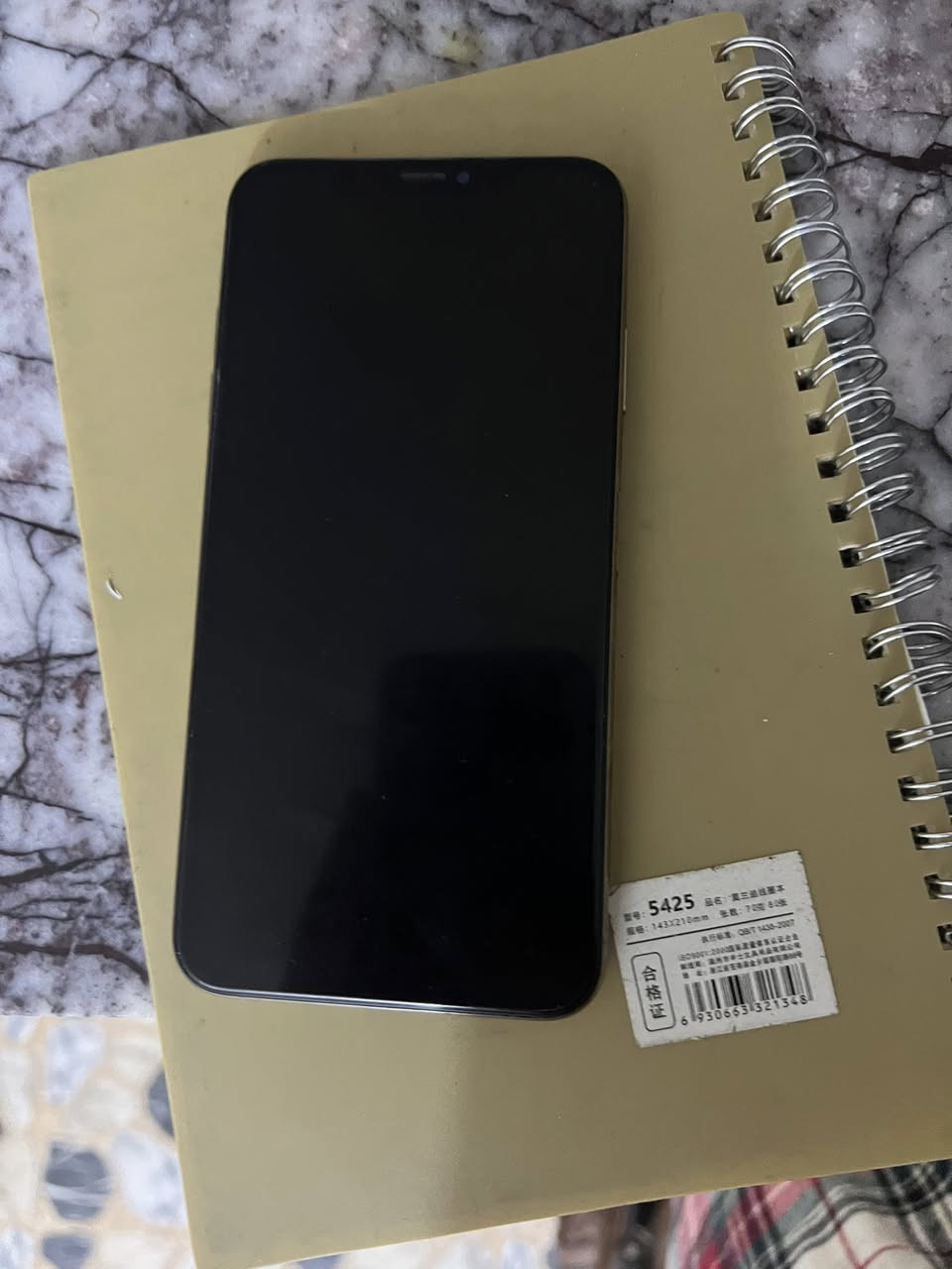 السلام عليكم اكس اس ماكس مبدل شاشه ذاكره 256 دبل سيم كارت بطاريه 73  مستعجل على بيعته 175 قفل نضافته كدام العين مكاني المدائن/سلمان باك رقمي***********
