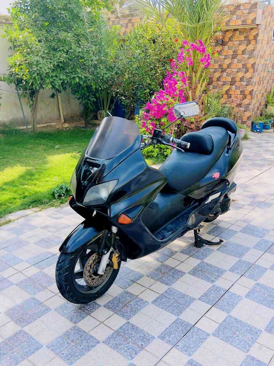 سلام عليكم للبيع دراجه هونداي فورزه 0.6دراجه جديده نضيفه مكينه كهربيات تخم تاير كلش نضيفه مامتعوبه وصل مال شركه لسه موجود دراجه خير من الله مكينه لاتقيص ولاتبخير ولاضعف كلش جديده دبلات لويات جدد كفر نضيف كله شغال بيه دراجه فول سرعه فول نضافه نهضه ومعدل بالعافيه عل ياخذه سعره 550 وبيه مجال قليل عنواني بابل ناحيه الشوملي ***********
