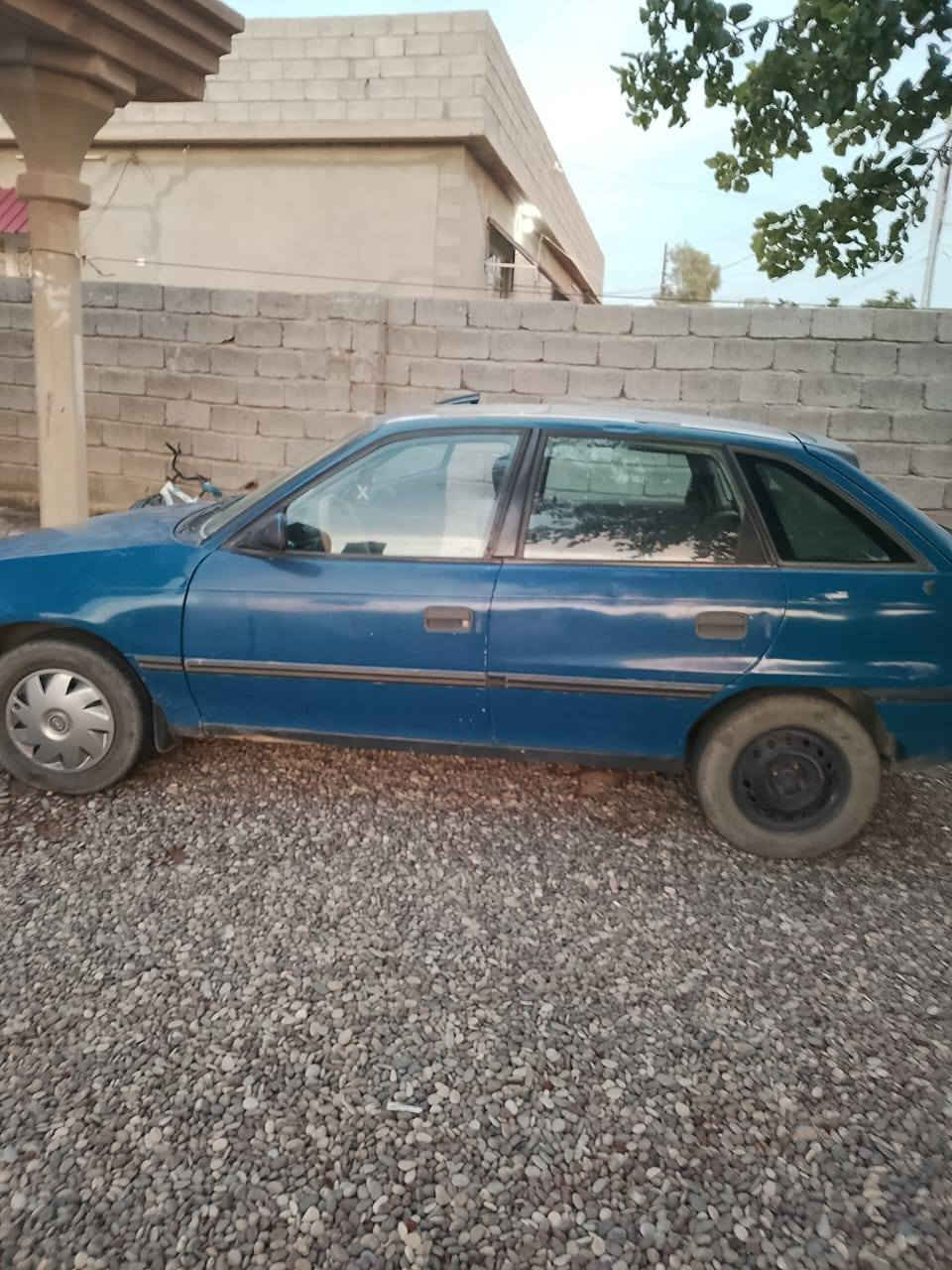 اوبل استرا موديل 1992 كير عادي محرك وكير شرط رقم نينوى سنويه  خضره ساقطه غرامه عليه 400 ينزل من سعر شرط وكاله وتحويل سعر 33 بيه مجال مكان سياره جنوب موصل قاطع سبعاوين للاستفسار اتصال ع رقم ***********
