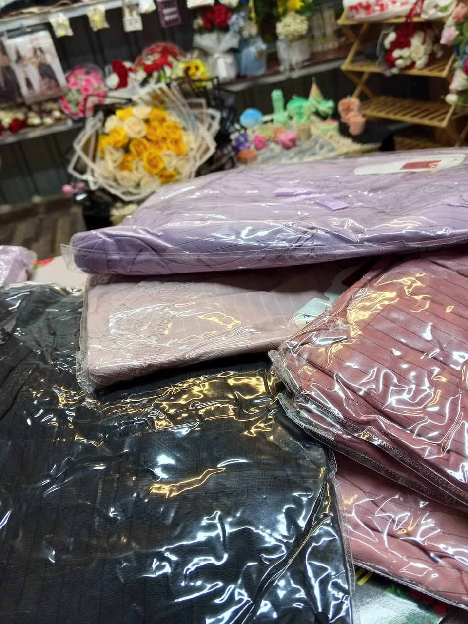 عرض كل الموديلات عل 5000يوجد جميع قياسات الالوان أمام عباس قرب بيت المختار نعمة كوزمتك زهور الربيع ***********يوجد توصيل
