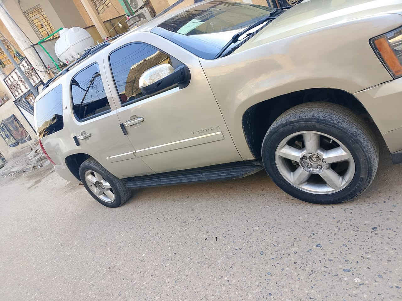 سلام عليكم تاهو ادوات مديل2008كصه جنطه متومه وكامله مابيه اي نقص سعر65وبيه مجال بسيط مكاني بصره تواصل***********
