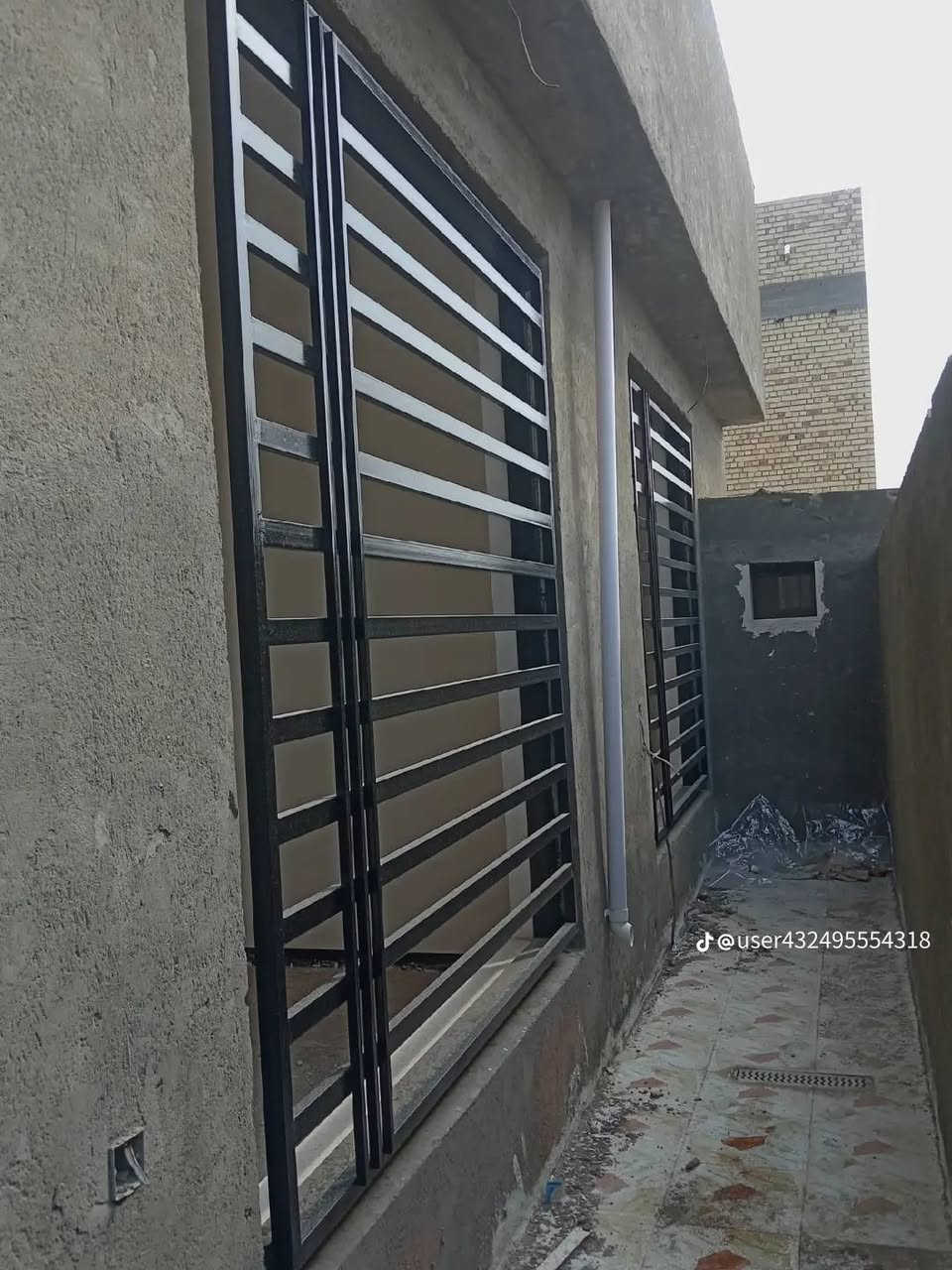 سلام عليكم اني خلفه صبغ طلس عام تصليح جيبس جوين وبرغي واجهات صبغ داخل خارج واجهات حد اديه تنضيف وصبغ شغل درجه اوله مرتب بلي يرضي الله مكاني نجف ***********
