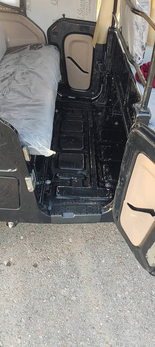 السلام عليكم تكتك موديل 22شهر 10كامه عامه فقط بيه طخه بسيطه كلش وما مصلحه ترجع بارد جاهزه ع اخر حبايه مكاني بغداد ***********
