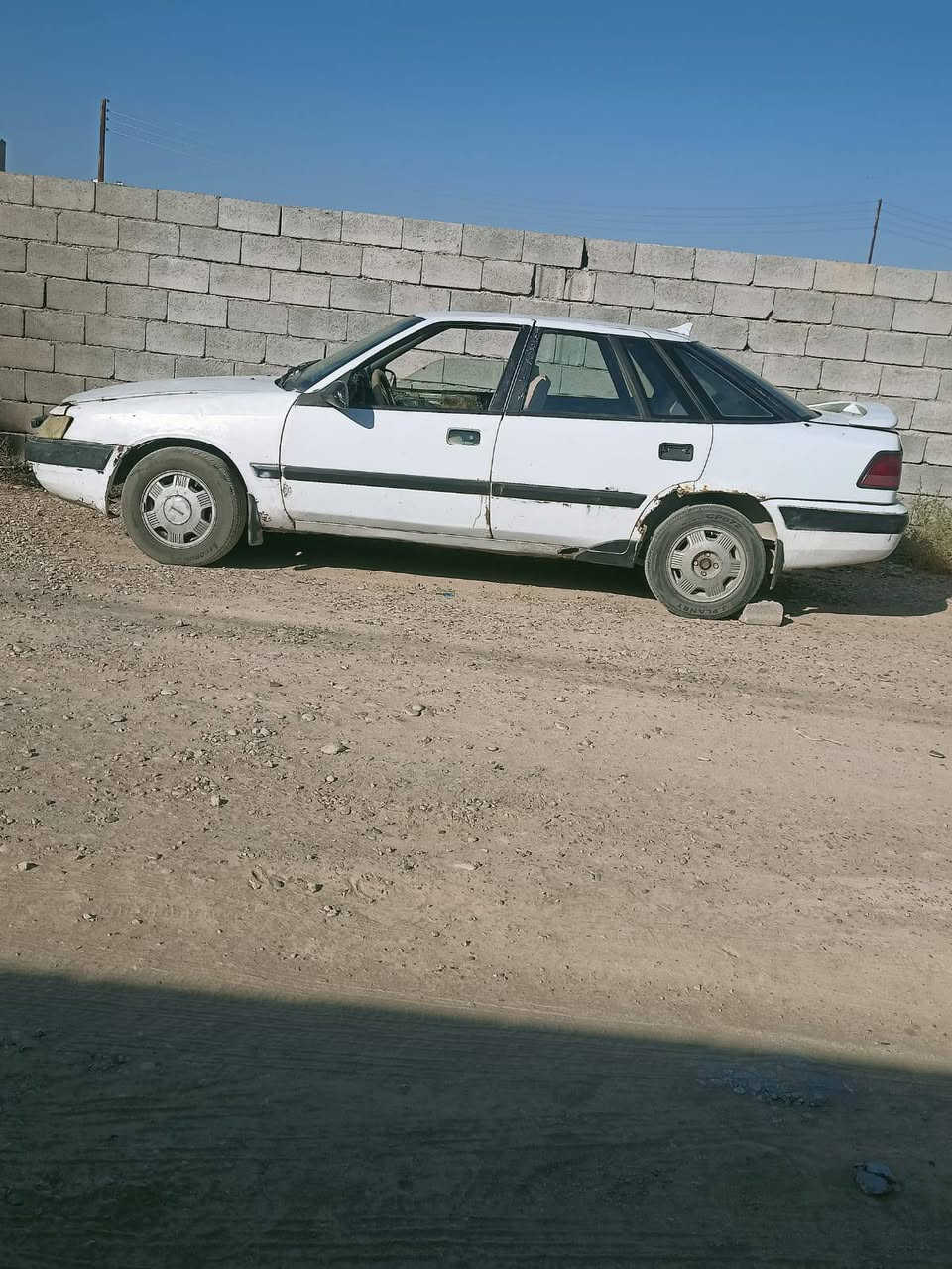 دايو اسبرو موديل 1994 كير محرك مكفولات سياره مناقصه شي شغاله العنوان ديالى  السعر 15وبيه مجال   رقم الهاتف ***********
