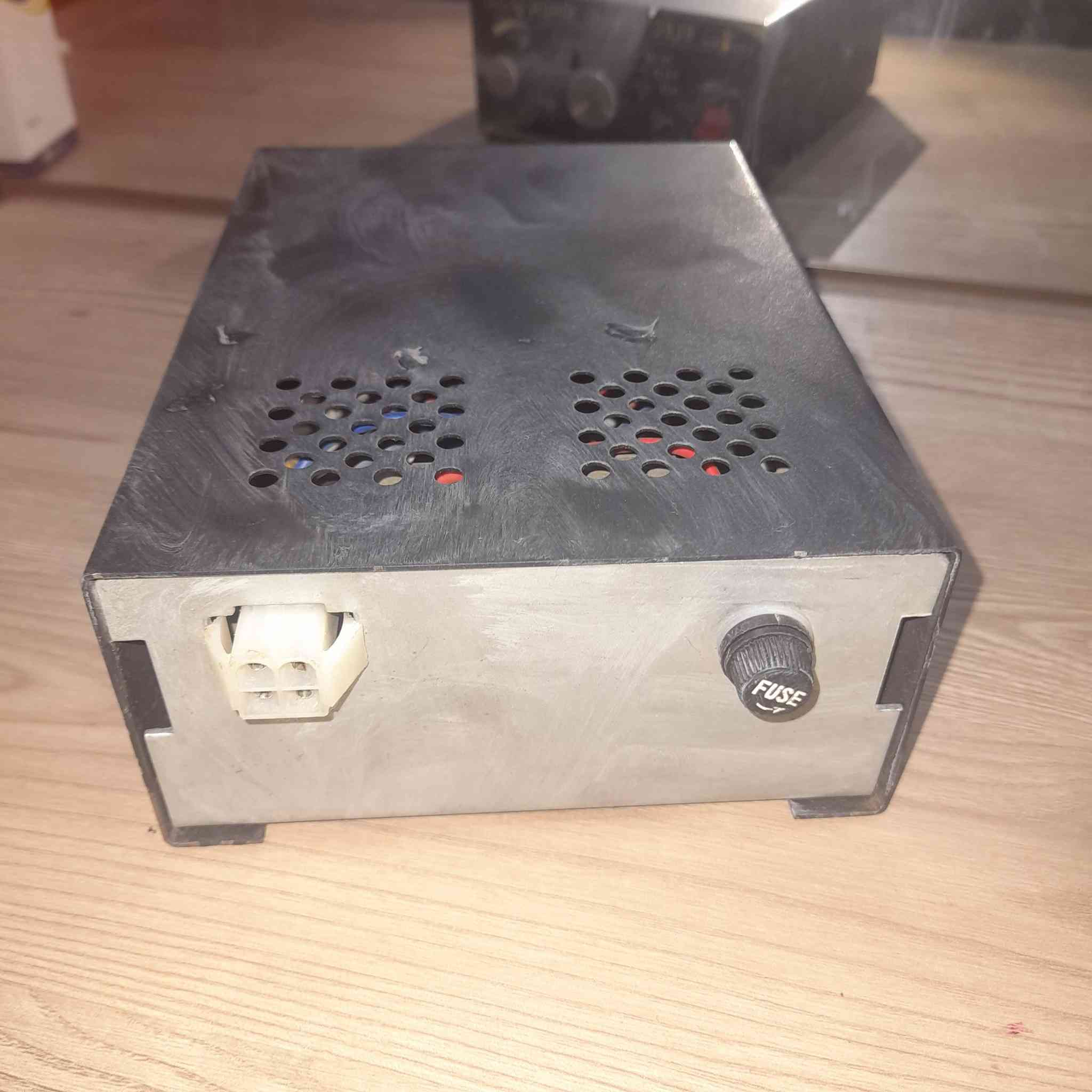 جهاز صيتية بوليسي مع سماعة شغالات واصليات نوع امريكي مال تفصيخ السعر 150 الف .العنوان ذي قار سوق الشيوخ


**إذا كنت صاحب هذا الإعلان وتريد حذفه لأي سبب، رجاءا أرسل رسالة إلى الدعم الفني**