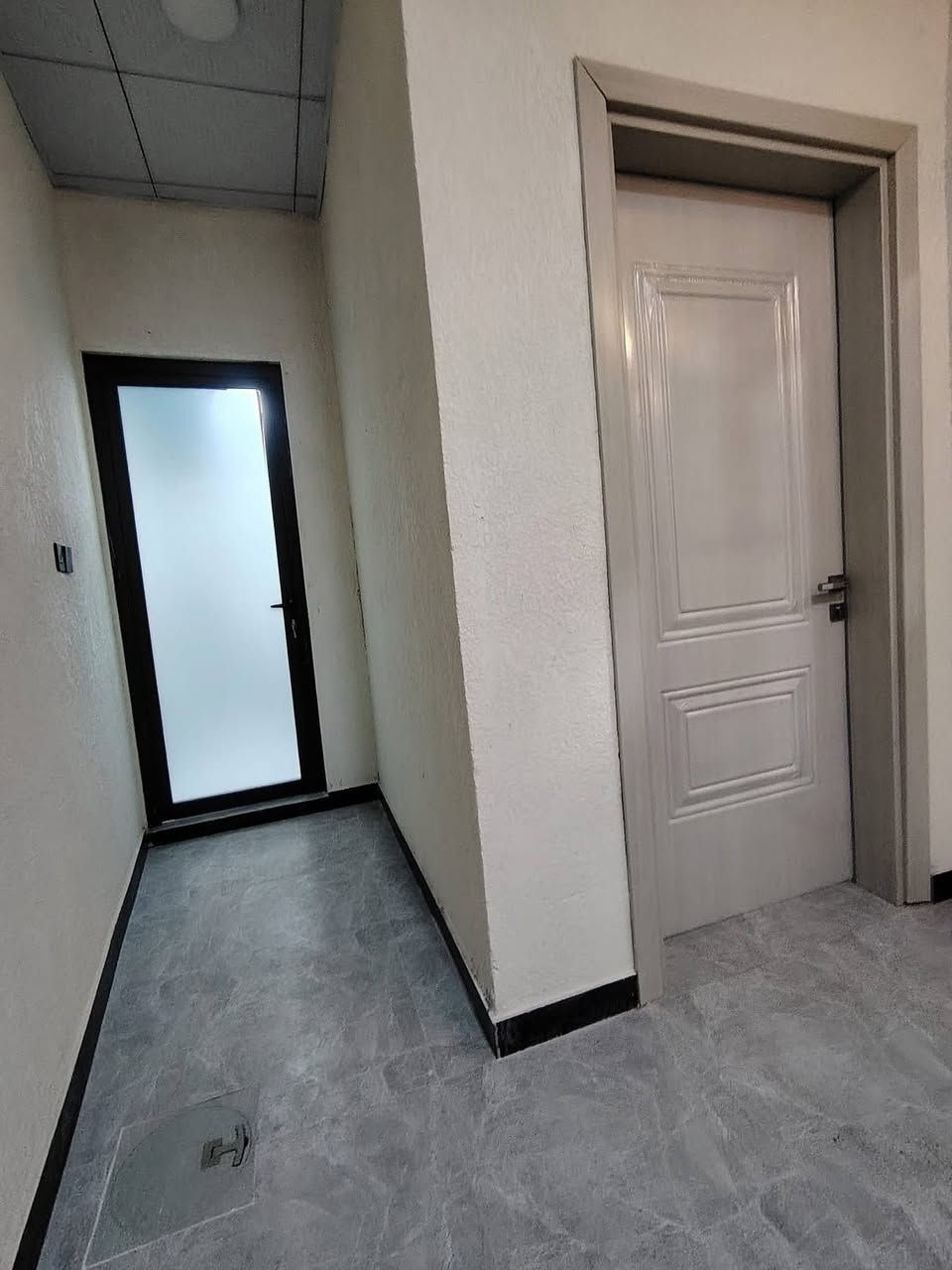 فرصة لأصحاب الإمكانيات الضعيفة.
يتوفر أربع بيوت كل بيت المساحة 100م

إبي الخصيب - مهيجران - قرب جامع الگرية .

البناء حديث 2026✨🏠

#سعر_البيت_الواحد :: 42 مليون وبي مجال .

#الركن ٥٠ مليون قابل للتفاوض 

#كل_بيت_يحتوي :: طارمة أستقبال مطبخ صارلة

غرفتين منام صحيات داخلية مناور صحيات خارجية.

#نوع_العقار :: وقف سني مسجل أصولي . سنوياً 100 الف

#الخدمات :: ماء كهرباء تبليط انارة منطقة سكنية ومخدومة.

تتكاتب تستلم بيتك 🔑🤝

#للأستفسار ::***********
