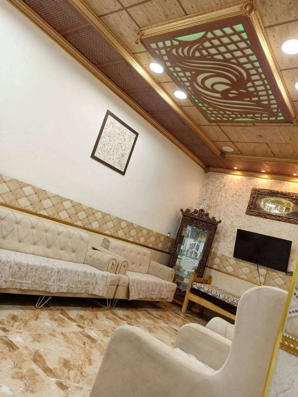 بالتقسيط 
دار محجوز لمصرف العقاري طابو صرف 
مساحته /100م واجه 5م طابقين درج خارجي 
مقدمة/45مليون 
وباقي /83مليون يدفع على شكل اقساط شهرية /438الف 
موقع /كركوك-حي العسكري -مقاطعة 77ثاني فرع استلام مفتاح مباشر للاستفسار /
***********
