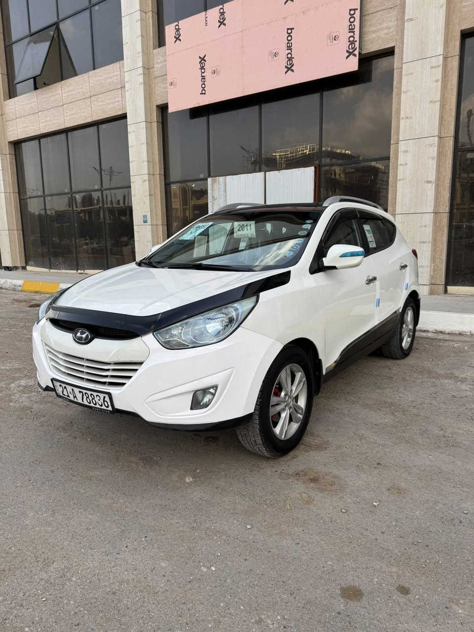 سلام عليكم توكسان 2011 خليجية مكفوله من ضربه وصبغ وتبديل وسونار مرفق بلمنشور رقم سليمانيه دولي جديد هزه وسنويه جديد 2030 سنويه وبسمنه گير مكينه مكفولات مكينه 2000دوش المرغوب لا تنقيص ولا تبخير خير من الله تدفئه تبريد شغال واثنيهن خير من الله فول موصفات سياره بانوراما اشاير بل مري تحكم استيرن كامره خلفيه بلاد 360 درجه يدات نيكل سنتر لوك ABS ويل بلادي سياره جاهزه لفضل من الله ربع ما تصرف عليها صدر امامي خلفي جديد سياره مال جناي وبلعافيه على ياخذها للبيع سعر 138 وبي مجال بسيط وماكو هيج سعر وبهل نضافه ومكفوله بس اني مستعجل على بيع بكاني ديالى بعقوبة ***********
