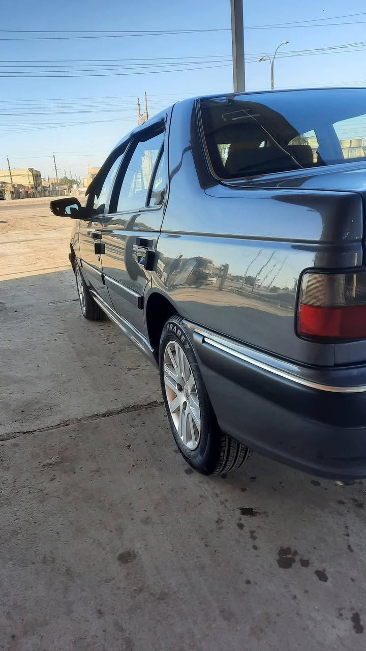 سلام عليكم بيجو بارص مديل 24 رقم بغداد حره بسمي ماشيه 17 سياره جديده *********** السعر 85 بيهه مجال قليل
