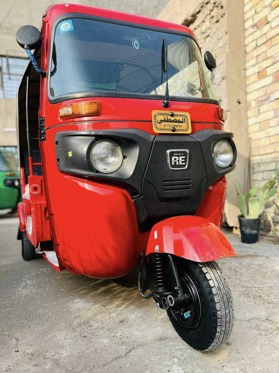 ســــلام عــلــيـكم شــبـاب تكتك 🛺 للبيع كفاله عامه بيه شخط صغير بل صفحه نيضيفه مثل ما موضح بل صوره 2020مكينه ليسه مفتوحه لتوصل رقم هاتف ☎️ ***********
