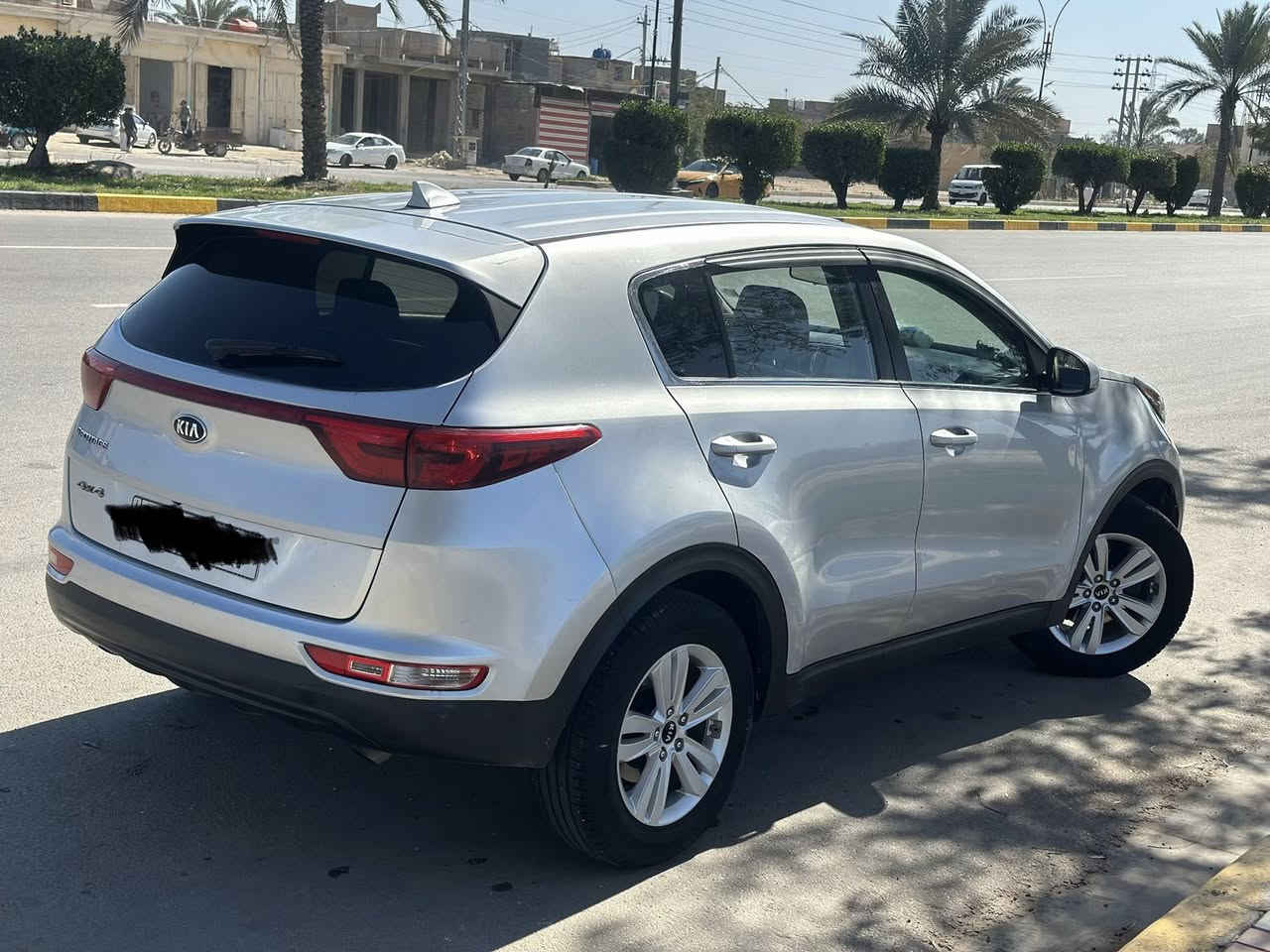 من رخصه الادمن بيع مستعجل 
سبورتج 2018 وارد امريكي نظيف جدا  حادثها جاملغ الايمن
مكينه وكير مكفول من فتح البرغي 
كشنات جلد وثلاث انظمه قياده وكامره خلفيه وفور ويل 
السياره باسمي رقم انكليزي تحويل ثاني يوم 

السعر 137 ورقه قفل 
مكاني بابل
للتواصل فقط الاتصال ***********
