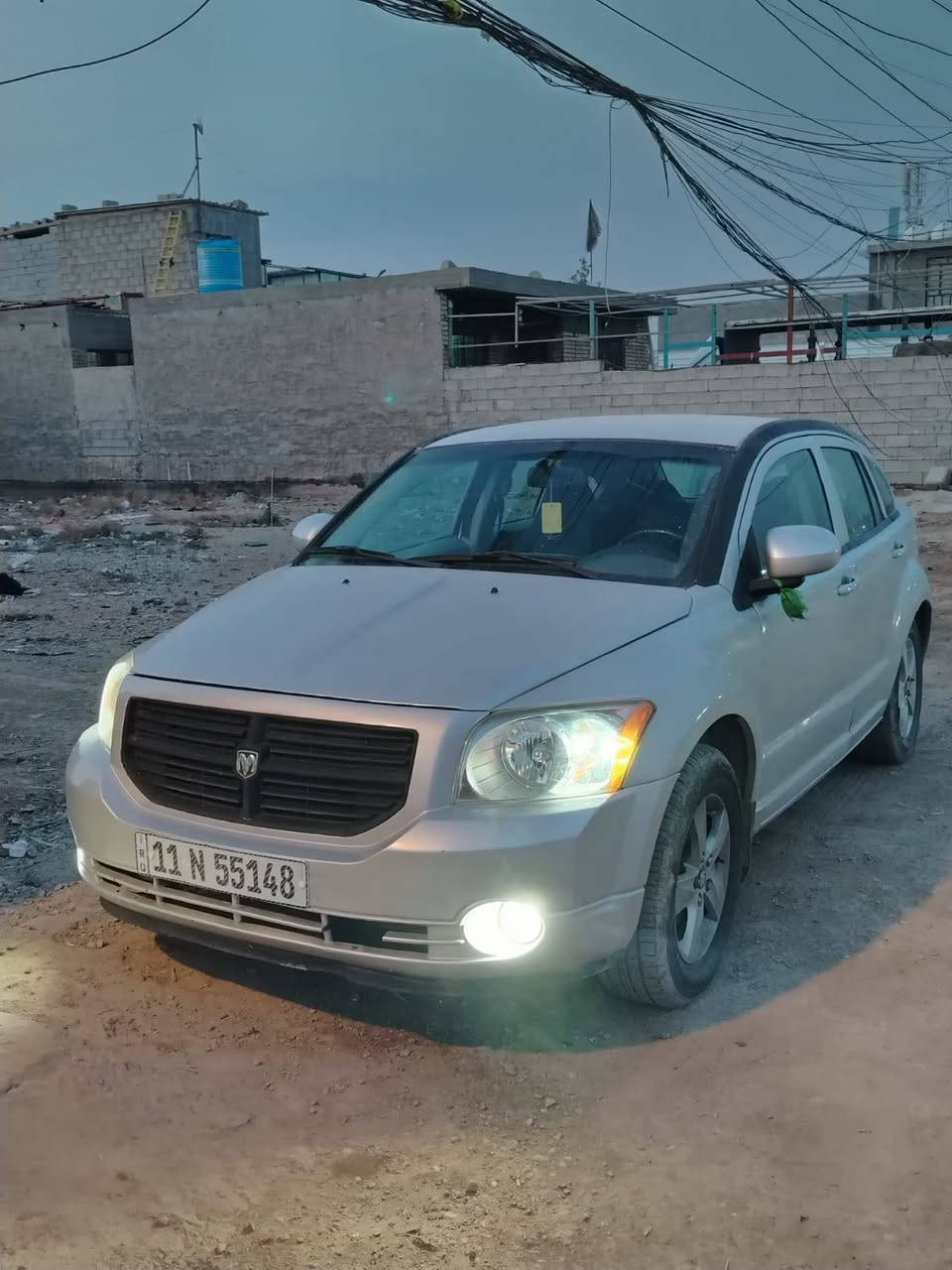 السلام عليكم دوج موديل 2007 سياره خير من الله كير مكينه تخم تاير وين ميعجبك طك سويج وطلع مكاني بغداد قرب مجمع بسمايه ***********اتصل ودلل
