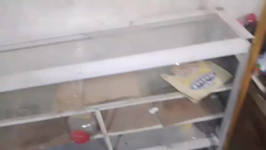 السلام عليكم  رفوف خشب ٢ في ٢  متر المنيوم فاترينات ٣. دكسنات حديد ٢ للبيع مكاني بغدا


**إذا كنت صاحب هذا الإعلان وتريد حذفه لأي سبب، رجاءا أرسل رسالة إلى الدعم الفني**