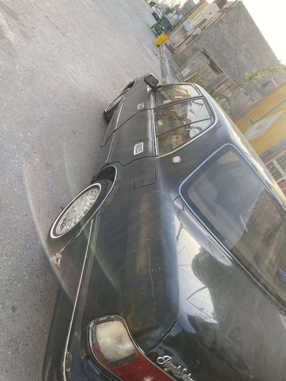 السلام عليكم سياره كراون أرنب موديل 1992 سيار نضيفه لا  مابيه ضربه ولا صبغ تخم تاير حداديه جديده كهربائي شغاله ا سياره بسمي مكاني البصره القبله سعر 50 رقم ***********
