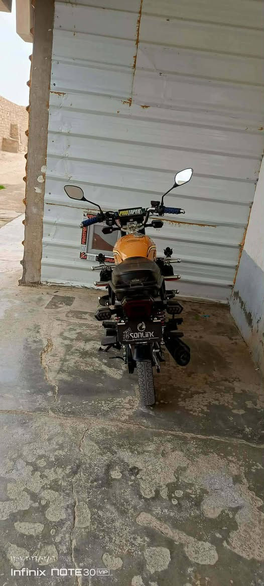 للبيع سولنك 24شكل 25 محرك اسود 200 بعده جديد للبيع ..‏‪0788 624 1543‬‏
