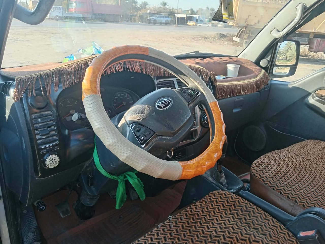 كيا 2017 سيارة جديدة وجاهزه الأخير من الله 

السعر 105 بيه مجال الشراي ويدلل مال جناي 

محرك وكير وحداديه وتخم تاير مكفولات 

محرك 2700 المرغوب كير محرك كفاله 

رقم انكليزي سنويه ال29 تحويل ثاني يوم مشروع وطني 

مكاني بابل مشروع المسيب ***********
