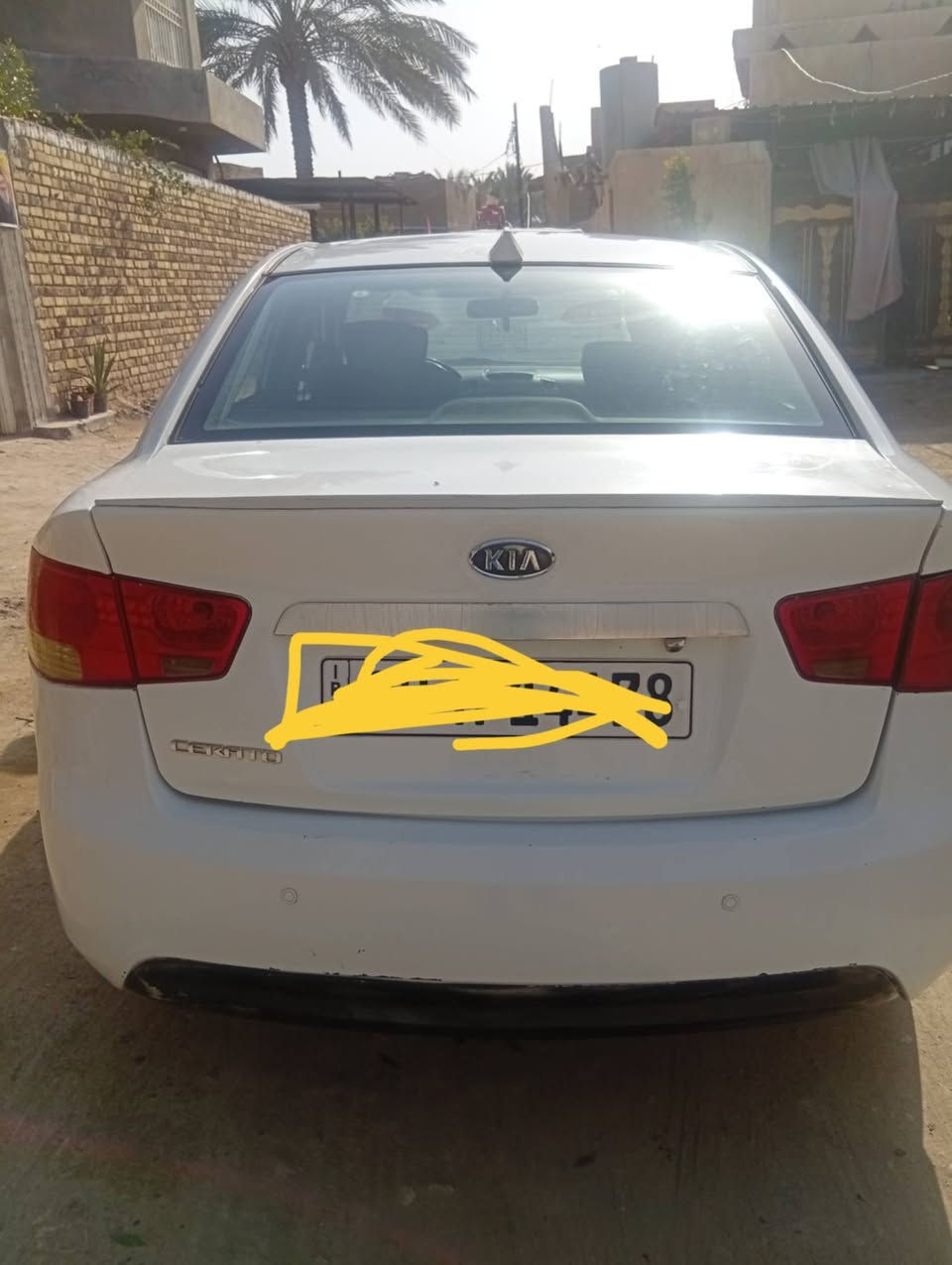 سلام عليكم
سيراتو 2011

 بيهه 3 قطع ابيعك حزام وسونار مرفق بالمنشور 

كهربائيات مابيهه كل نقص

داخلهه نضيف ومرتب شاشه تحكم ستيرن 

سياره خير من الله 

سنويه تنتهي 2030

رقمه انكليزي

سعر 80 وبيهه مجال 

مكانها بابل الهاشميه 

للاتصال ***********
