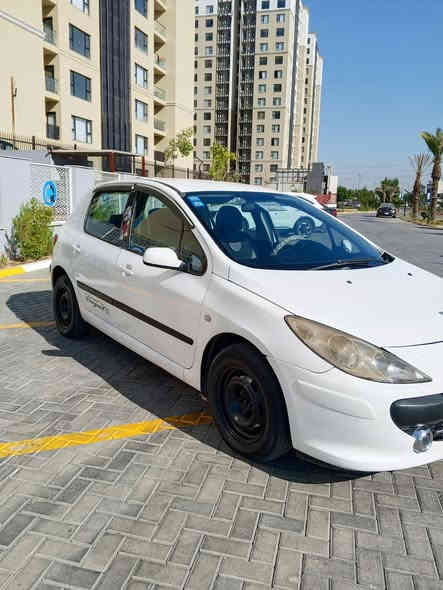 سلام عليكم 
بيجو 
2006
رقم بغداد دولي
كير ومحرك كورلا جدد
تخم تاير جديد صدر جديد
سياره خير من الله جاهزه 
سعر 49 وبيه مجال المكان بغداد حي الحسين

‭0772 582 4139‬
