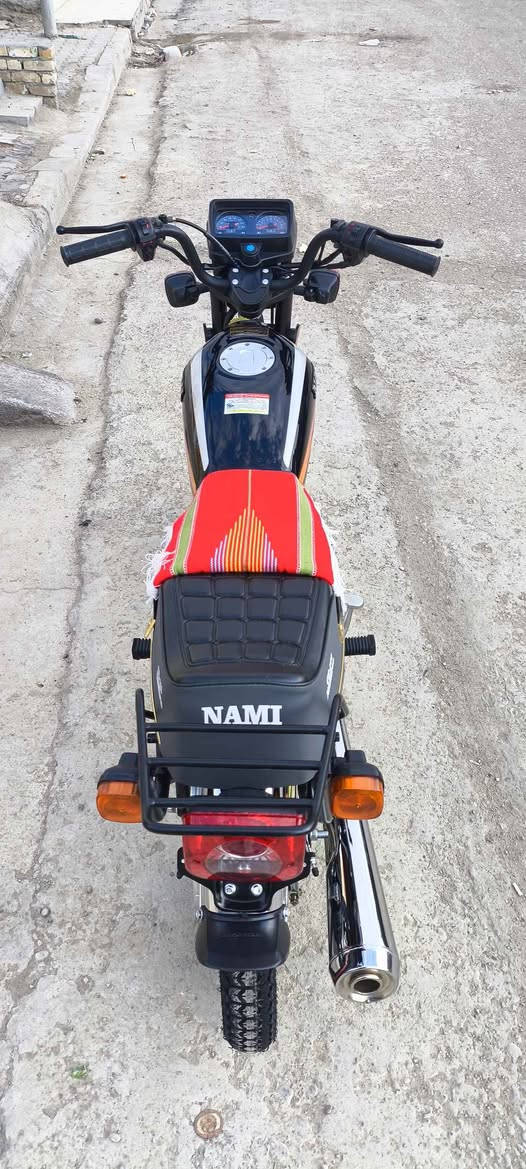 السلام عليكم دراجه 5 گير للبيع دراجه مسحوگه على أيدي صارلي شهر من طلعتها من الوكيل دراجه خير من الله سلف هندر دبل اشاره سرعه 150 ويل كب والدراجه جنايتها يعرفونها *********** رقمي Singapore
