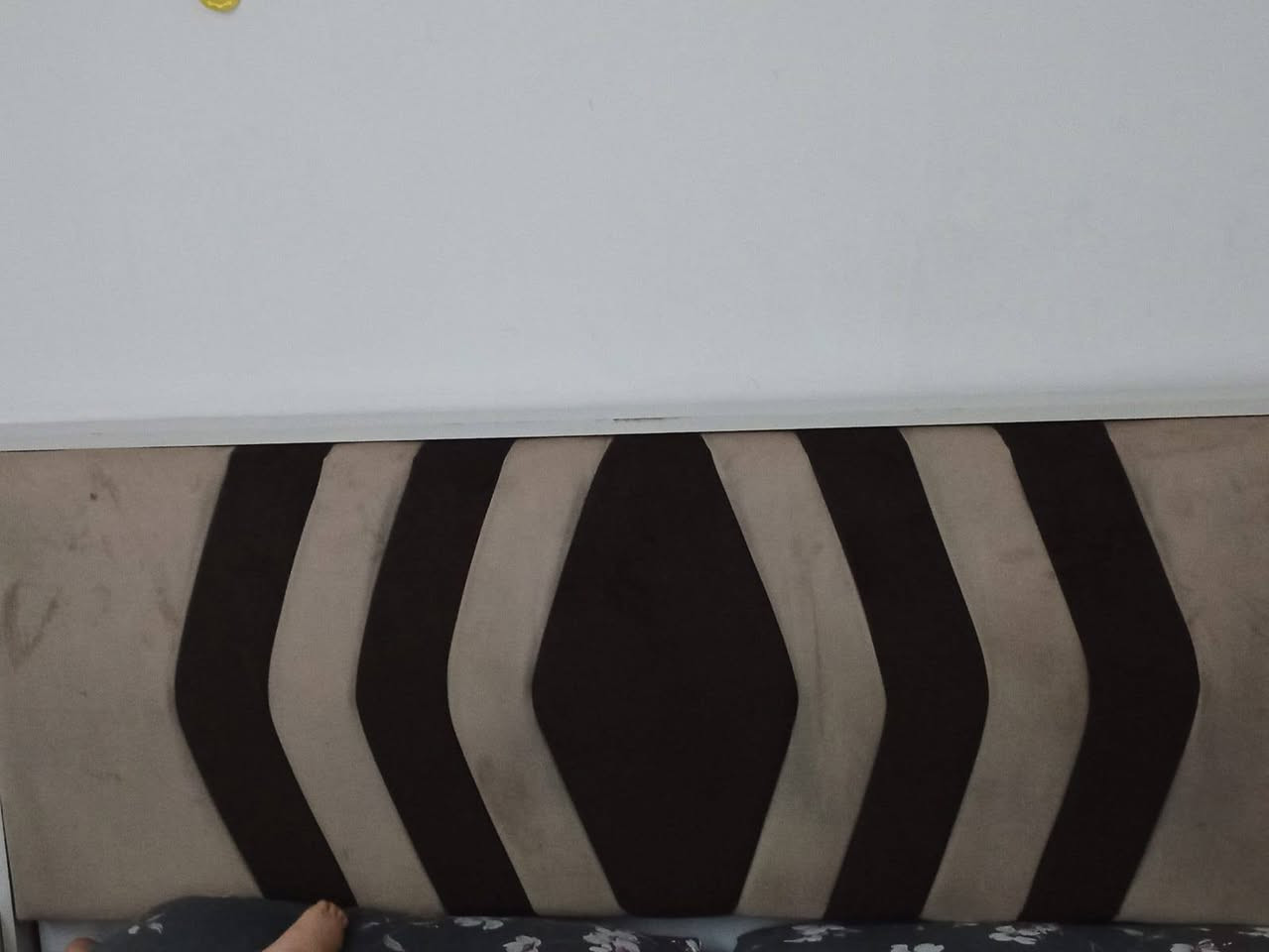 غرفه نوم تركيه
جرارات سحب 
مكانه حي العدل 
5قطع 
البيع او مراوس بجديده وانطي فرق


**إذا كنت صاحب هذا الإعلان وتريد حذفه لأي سبب، رجاءا أرسل رسالة إلى الدعم الفني**