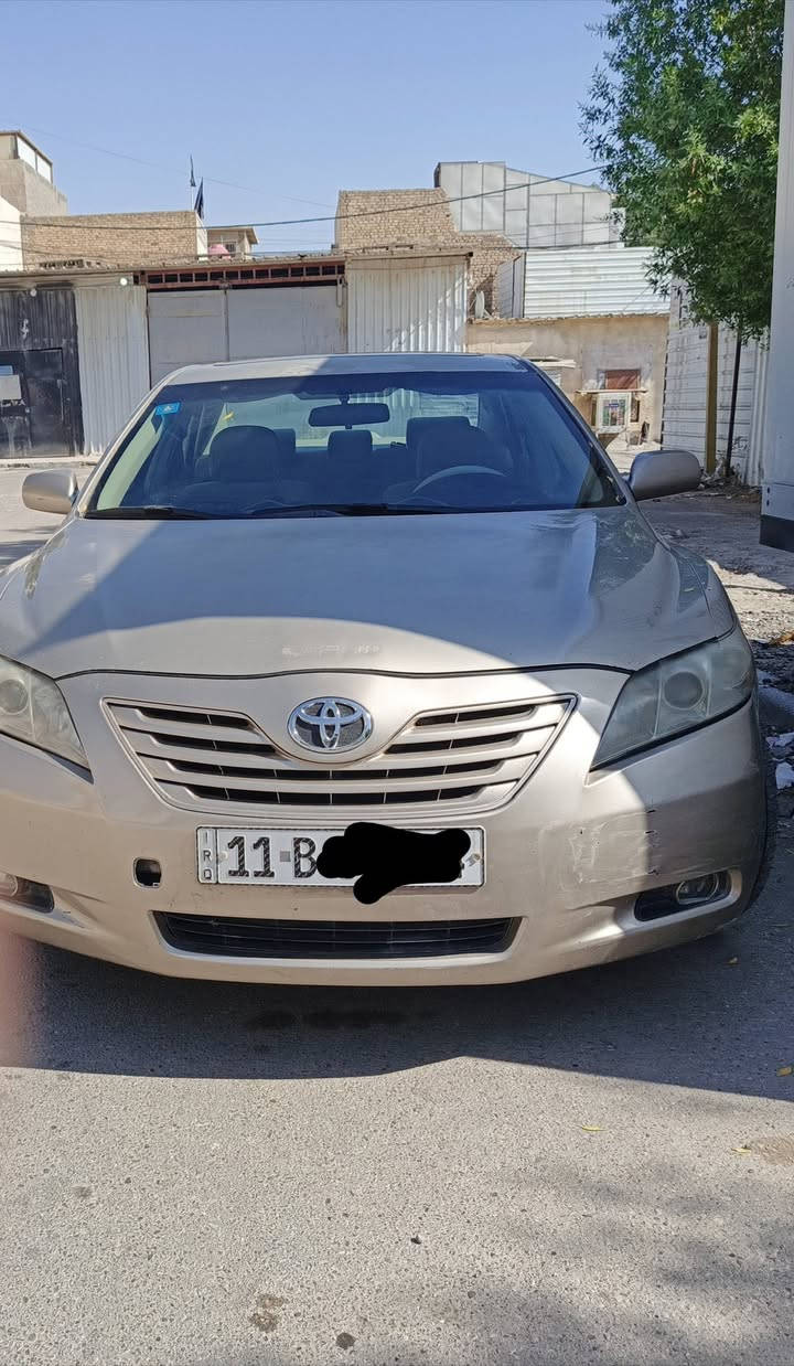 السلام عليكم مرخصه الادمن كامري 2007 مكينه 2400 جير خير من الله صدر امامي خلفي خير من الله رقم انجليزي باسمي سياره فتحه سياره بيها اربع قطع صبغ ابيع مصبوغه حزام سنويه ساقطه شهر الرابع للاستفسار اكثر على الرقم *********** بي وتساب سياره رقم بغداد السعر 90 وبيها مجال مكاني بغداد حي الجوادين
