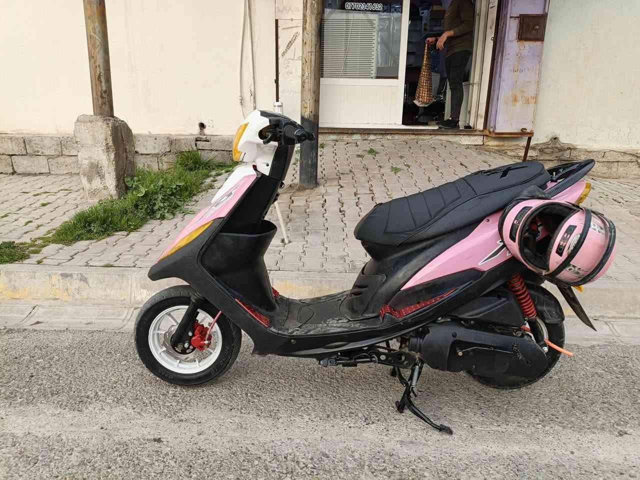 م
اكس عدله كامله فوول شغل واطلع مابيها نقص معروضه بالمحل 650بيها مجال***********
