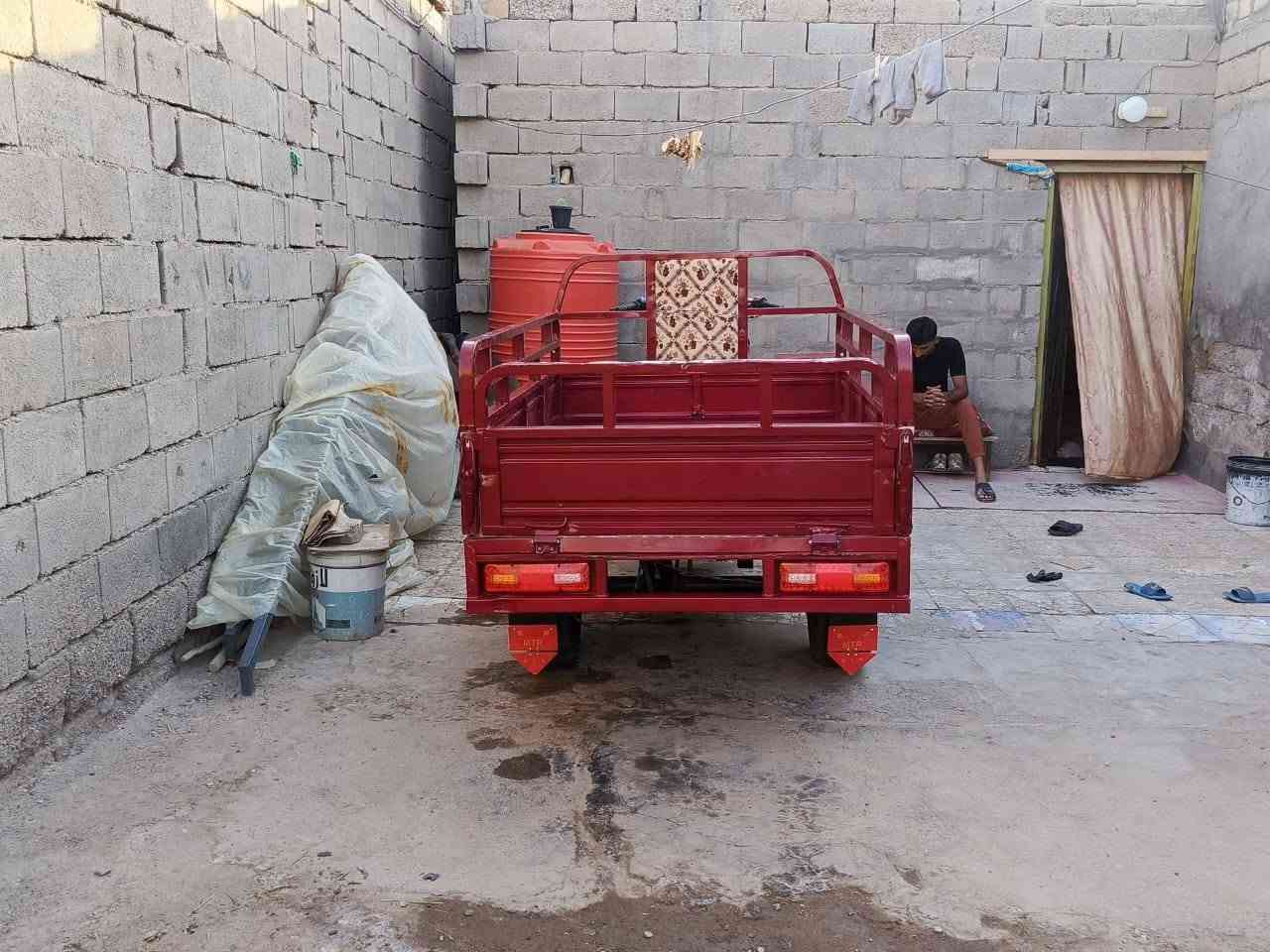 السلام عليكم شباب ستوته نيفان للبيع اوراق  اصولي موديل 10 ستوته كفاله عامه شاصي وبنيد كهربائيات شغاله من الطول للطول ستوته حلوه و نظيفه مكينه ناعمه وحلوه تايرات جدد سعر مليون 600 وبيها مجال للشراي العنوان البصره قرمه علي رقم الهاتف***********
