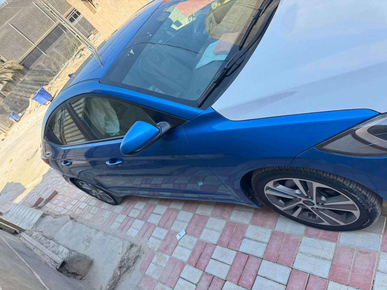 لسلام عليكم 
النترا 2017 للبيع رقم اربيل بسم شركة ماشيه 180 حادثه فقط بنيد ليبل واحد صور الحادث موجودة بالمنشور تخم تاير حدادية منظومة بانزين كلهن جدد كشنات تغليف جديد مكان السيارة كربلاء السعر 117 وبيه مجال بسيط للأستفسار ***********
