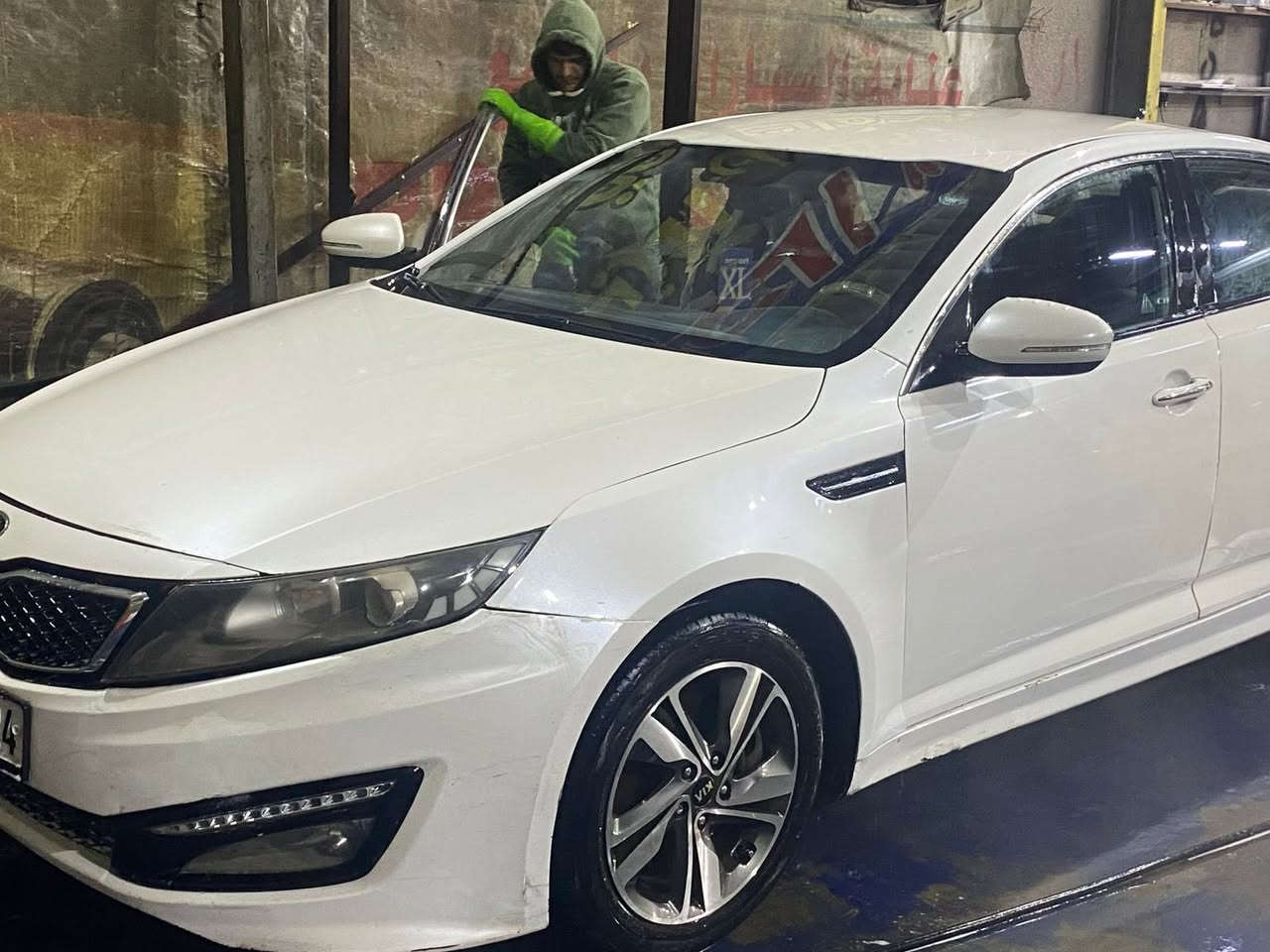 السلام عليكم 
كيا اوبتما خليجي مصبوغه عام
تخم ويل كب 17 
كشن جلد 
بصمه 
محرك دوش 
باتري جديد
حداديه جيده جدا 
مكان السيارة الاعظمية
رقم اربيل الجديد 
‭***********‬
السعر ٩٧
