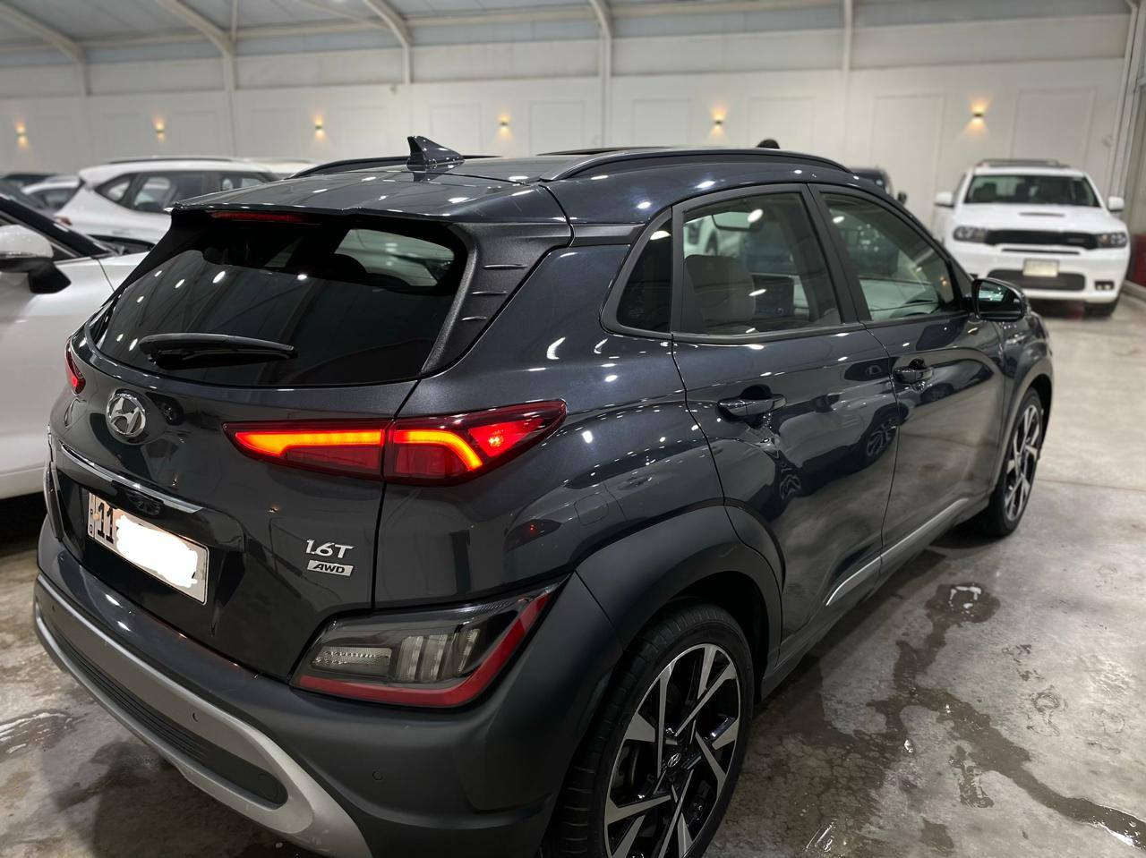 هيونداي كونا 2022 وارد أمريكي ماشية 38 الف فئة Limtedاعلى فئة واعلى مواصفات السيارة حادثه جداً بسيط بيه ربع بنيد صبغ فقط بدون ايرباك الباقي مكفولة ومحرك وكير كذالك مكفولات و أبيع شرط السونار السعر اتصل وتدلل وترهم بيع او مراوس ومكاني هو بغداد حي الجامعة ورقمي ***********. السيارة بصمة و تشغيل عن بعد و سلايد و لايت زنون وLED و رادار امامي وقيادة ذاتي وتثبيت مسار ومانع تصادم و رادار خلفي وجانبي وكامرة خلفية وحساسات خلفية وداخل جلد لون ابيض و كراسي تدفئة و مود درايف واوتو هولد و هاند بريك لمس و فورويل دشبول ديجتال وشاشة كبيرة و سستم صوت وبعد هواي مواصفات 1/1
