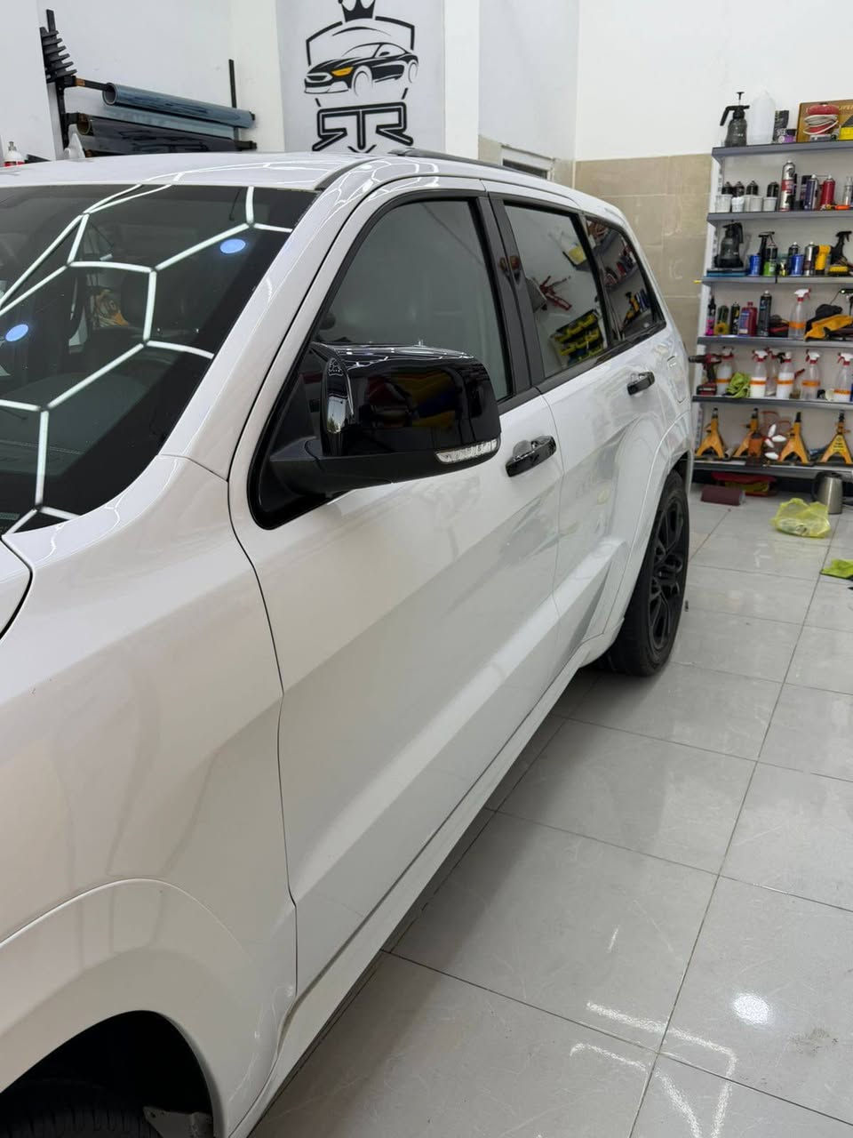 جيب SRT موديل 2016 (كلين تايتل)
مكفولة كفالة عامة حتى الدعاميات.
من أنظف الجيبات الـ SRT، موديله مكينة 8
6400
السيارة SRT أصل فول مواصفات بلاد.
ماشية 70 mi بدون أي نقص شرط.
السيارة رقم بغداد مشروع وطني باسمي.
مسوي لها هزة جديدة، وإدامة جديدة، دهن، فلتر، وسيرفس كله جديد...
🤖
المواصفات:
بصمة
بانوراما
رادار أمامي
ماوس
كشنات حضن SRT
قمارة كنتارا
كشنات كنتارا
تدفئة وتبريد بالكشنات الأمامية
تدفئة بالكشنات الخلفية
سماعات هارمن / كاردون
رادارات جانبية
فتح برمبو 6 SRT بستم
جنطة كهرباء
ويل SRT أصلي 20
تدفئة استيرن
كشنات ميموري
للاتصال 
***********
