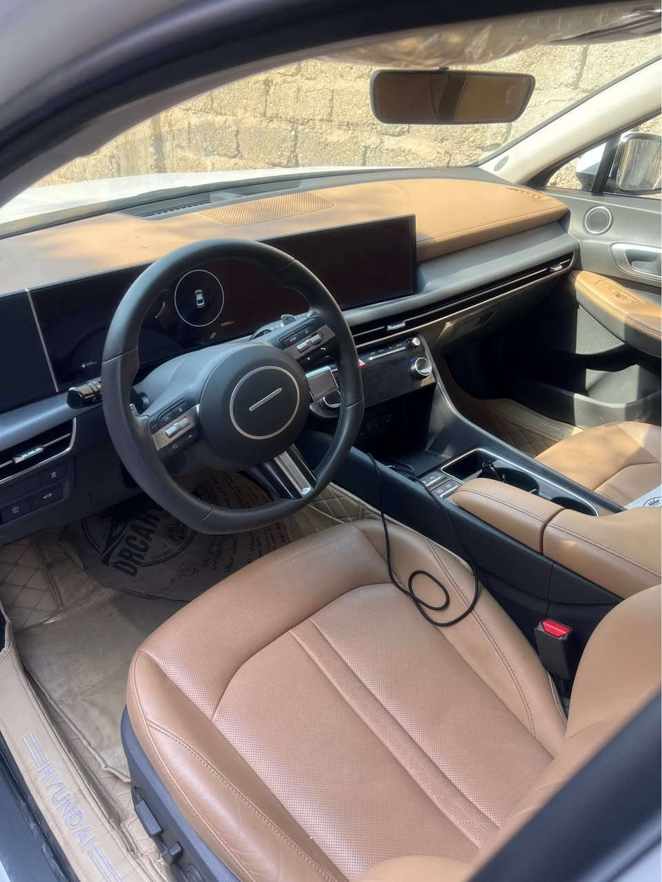 Hyundai sonata
موديل 2024
ماشية 54 الف كيلو
سيارة صفر اربيل خليجي وليس امريكي
محرك 2500 تنفس طبيعي بدون هايبرد
مواصفات فول اعلى مواصفات بالخليجي
بانوراما
تشغيل عن بعد
انارة داخلية متغيرة الالوان
حساسات 360 
عدادات ديجيتال
شاشة متصلة
والمواصفات الباقية المعروفة
سيارة كلين بدون ضرر من الدعامية للدعامية
السعر 240
للتواصل خاص او على الرقم:*********** موصل, نينوى
